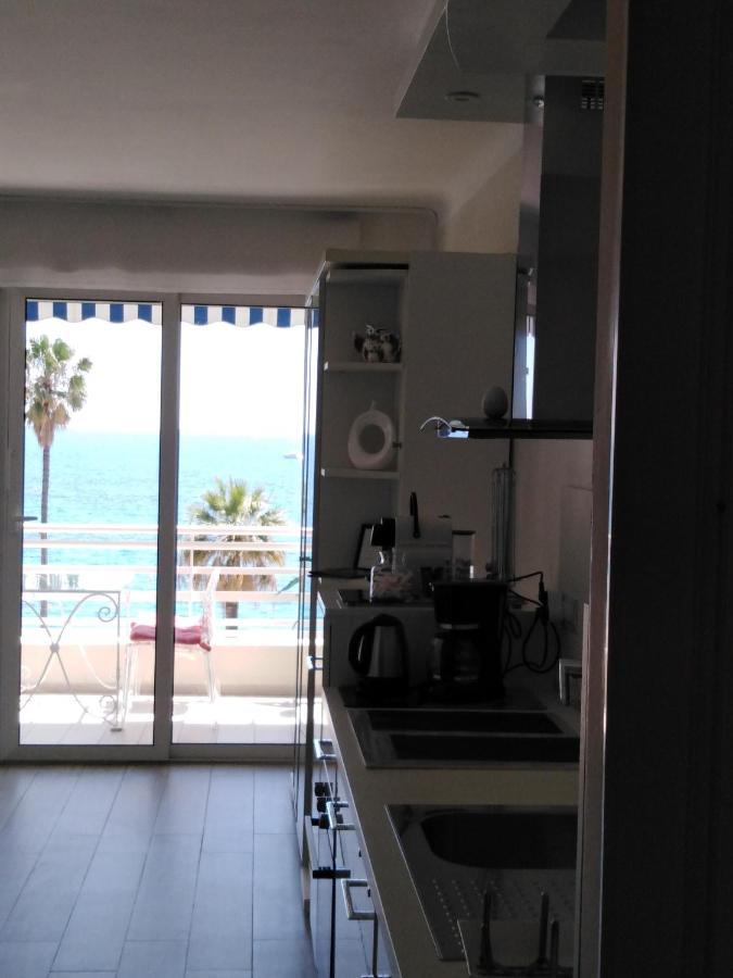 Le Palais Du Tropique Appartement Vue Mer 5E Etage Avec Ascenseur Juan-les-Pins Eksteriør bilde