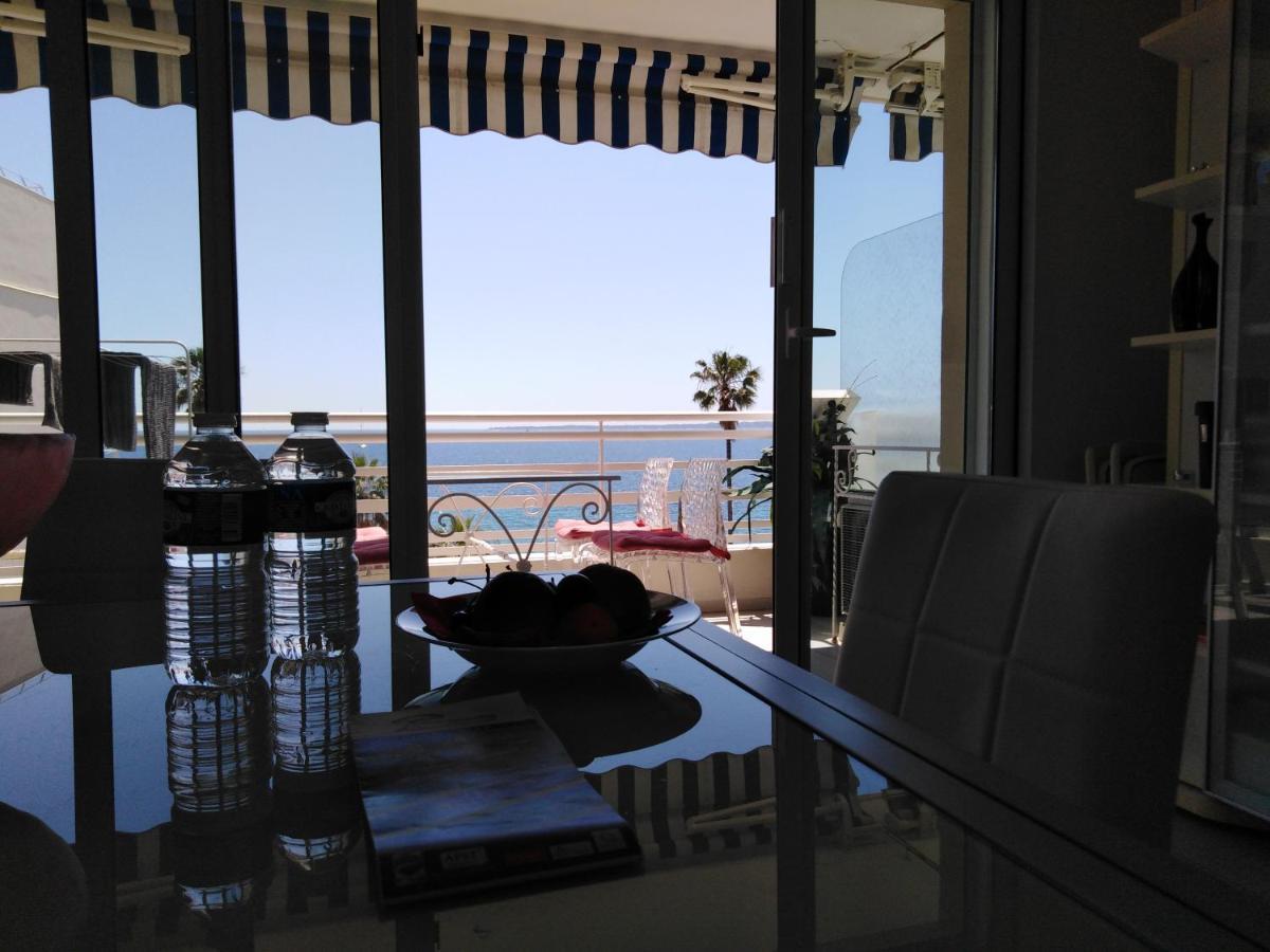 Le Palais Du Tropique Appartement Vue Mer 5E Etage Avec Ascenseur Juan-les-Pins Eksteriør bilde