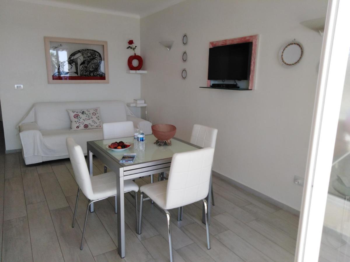 Le Palais Du Tropique Appartement Vue Mer 5E Etage Avec Ascenseur Juan-les-Pins Eksteriør bilde
